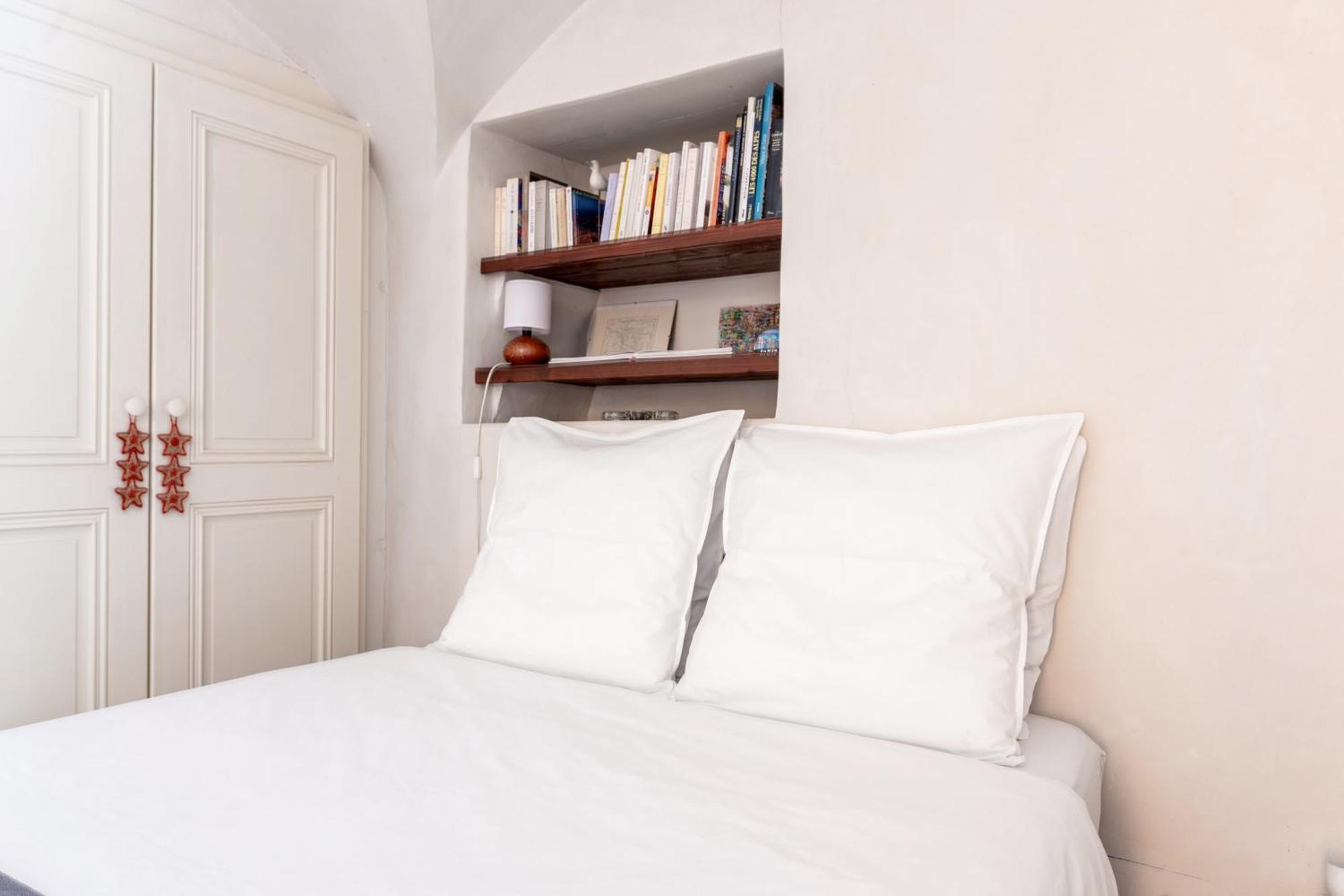 Bed End Breakfast Du Centre Bed & Breakfast Бур-Сен-Морис Екстериор снимка