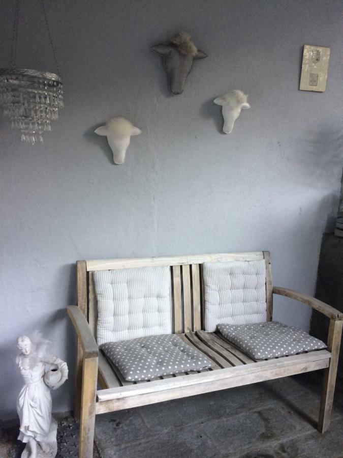 Bed End Breakfast Du Centre Bed & Breakfast Бур-Сен-Морис Екстериор снимка